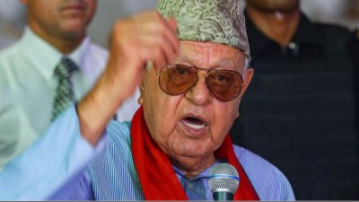 Farooq Abdullah Calls for Peace with Pakistan After Deadly Gulmarg Attack