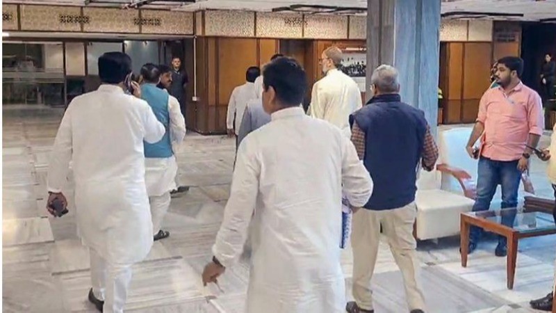 Opposition Walks Out of Waqf Committee Meeting Over Alleged Presentation Changes