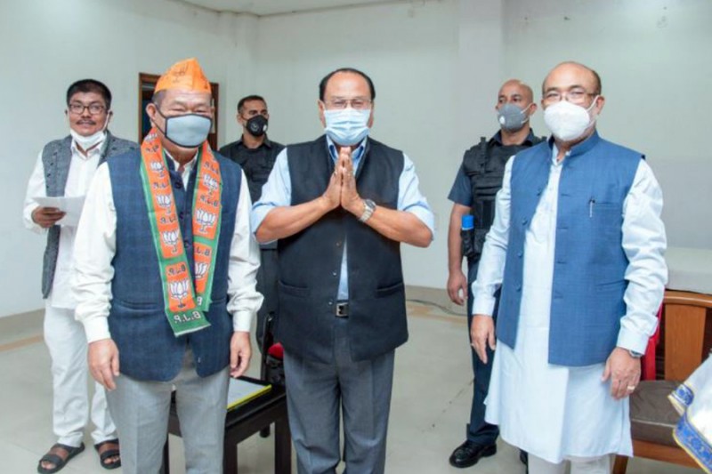 Former NPP president T Kipgen and 17 others join BJP in Manipur