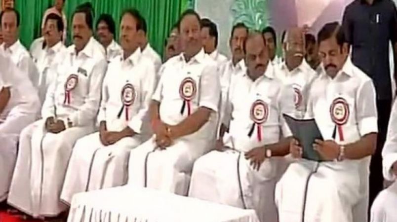 AIADMK passes resolution in general council meeting