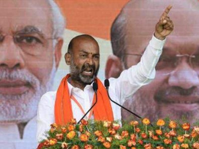 Telangana BJP intensifies its election campaign against TRS