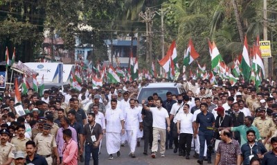 Rahul kicks off Bharat Jodo Yatra in Karnataka