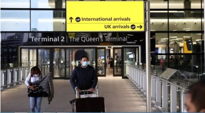 ब्रिटेन के पीएम बोरिस जॉनसन अंतरराष्ट्रीय यात्रा के लिए 'ट्रैफिक लाइट सिस्टम' का किया अनावरण