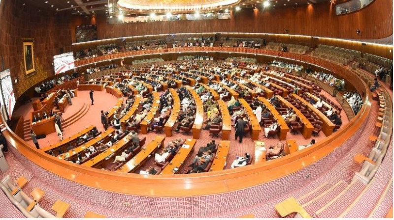 Pak National Assembly passes resolution to protect 1973 constitution