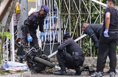 इंडोनेशियाई पुलिस ने दक्षिण सुलावेसी प्रांत में चर्च हमले से जुड़े संदिग्ध को उतारा मौत के घाट