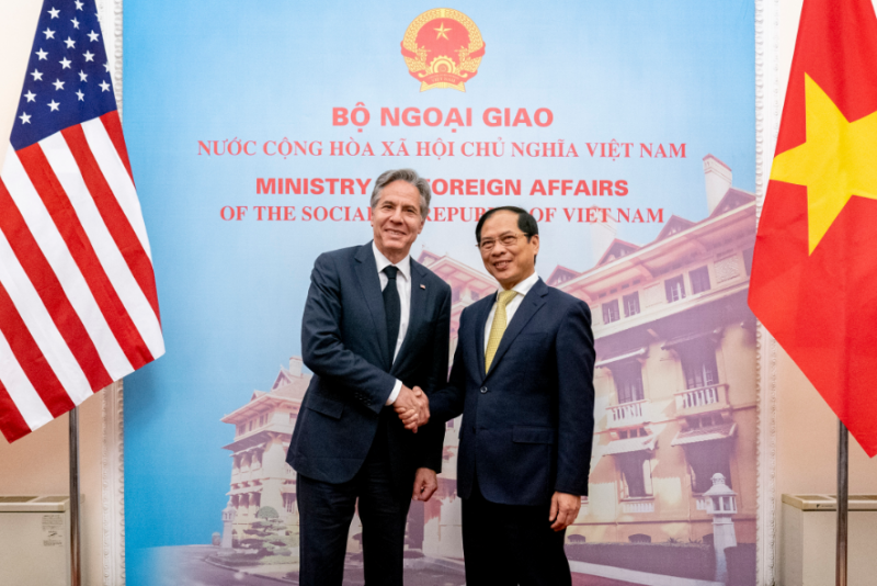 US and Vietnam promise to deepen their relationship as Blinken visits Hanoi