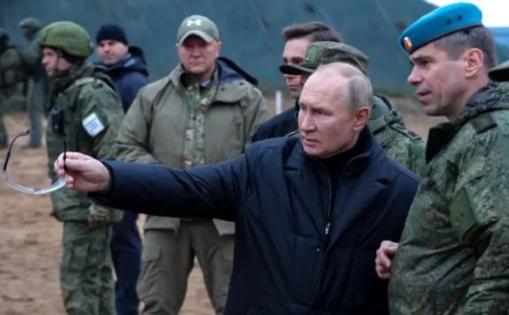 Vladimir Putin visits Russian troops in occupied Ukraine