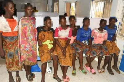 Schoolgirls from Nigeria flee kidnappers in the northwest