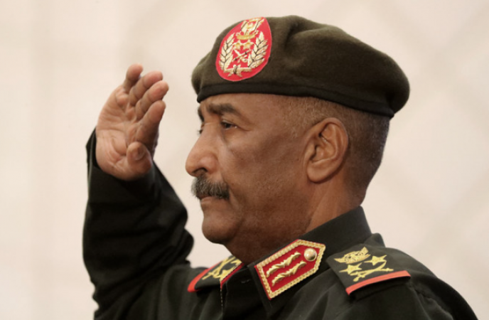 Army Chief Burhan requests dialogue and de-escalation