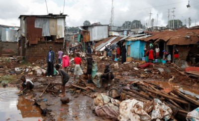 दक्षिणी केन्या में बांध टूटने से 35 लोगों की मौत, कई अब भी लापता