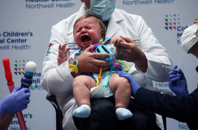 Corona virus: Hong Kong dilutes adult vaccines for babies