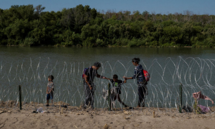 Unveiling the Unsettling Truth: Report Exposes 'Persistent' Human Rights Violations at US Border