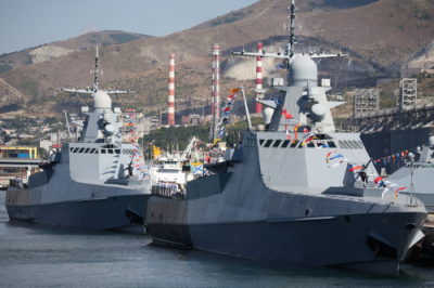 Escalating Tensions: Ukraine Strikes Russian Naval Base near Novorossiysk
