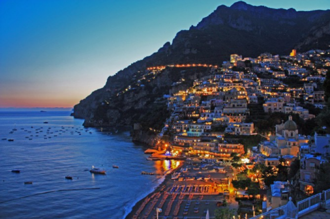 US Tourist Fatally Injured in Boat Crash off Amalfi Coast