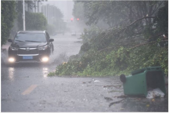 Typhoon Lupit makes second landfall in east China's Fujian province