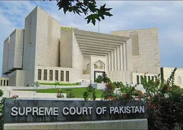 Pak Supreme Court issues show cause notice to PTI leader Aamir Liaquat