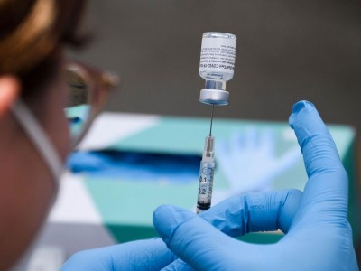 एफडीए ने इम्यूनो कॉम्प्रोमाइज के लिए कोविड-19 वैक्सीन बूस्टर को किया अधिकृत
