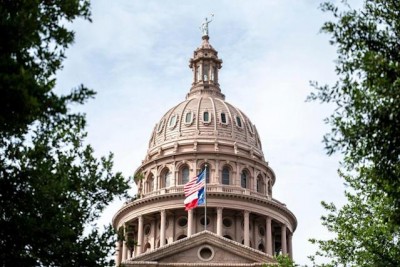टेक्सास सुप्रीम कोर्ट ने मास्क लगाने के आदेश पर लगाई रोक