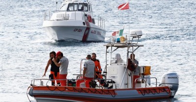 Intensified Rescue Operations in Sicily After Luxury Yacht Sinks During Storm