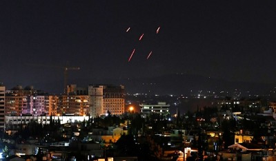 हिज़्बुल्लाह पर कथित इस्राइली हवाई हमले से सीरिया में हुआ विस्फोट