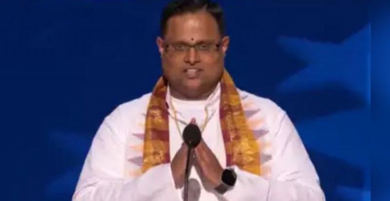 This Hindu Priest Inspires Unity at Democratic Convention with Ancient Vedic Prayer