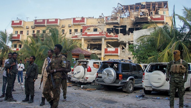 The death toll from an al-Shabab hotel siege in Somalia has risen to 21
