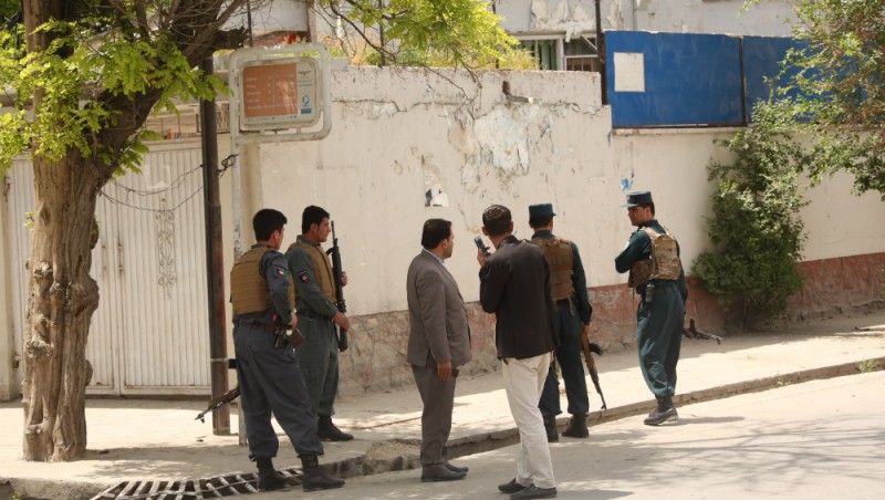 अफगान में बैंक बंद होने के कारण खाली पड़ी है एटीएम मशीने