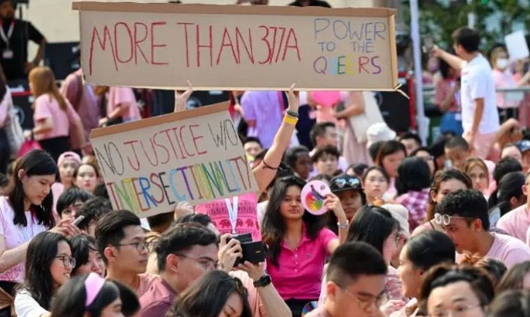 Singapore PM to repeal colonial-era law against gay sex
