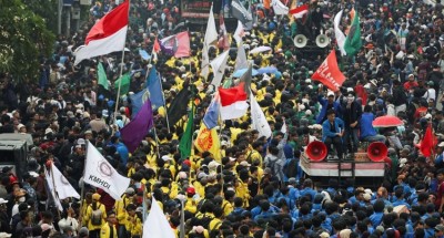 Protests Erupt Across Indonesia as Parliament Delays Election Law Reforms