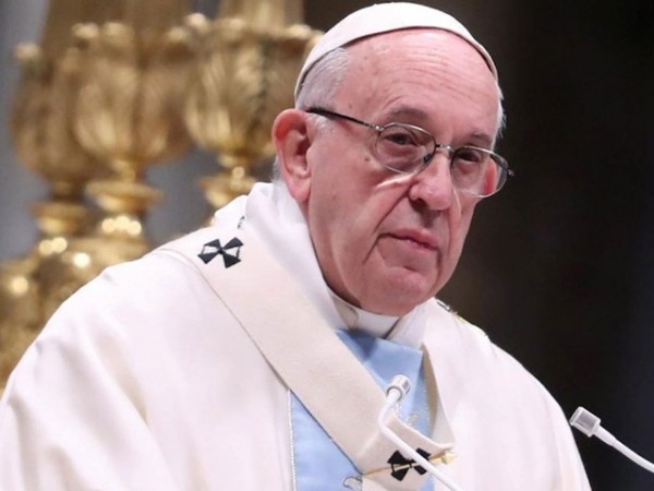 Pope Francis calls for help for Ukraine, condemns warmongers