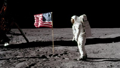 First man to walk on moon 'Neil Armstrong' has served in Korean war