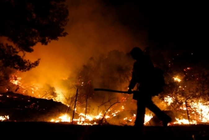 Southern California wildfire flee 25000 residents