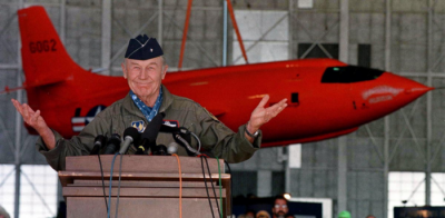 Former US Air Force officer Chuck Yeager dies at 97