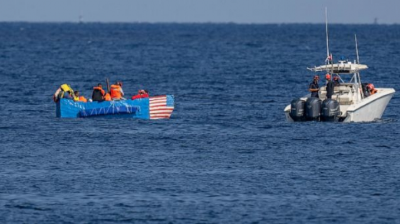Raft with the US flag seen clearly off the coast of Havana