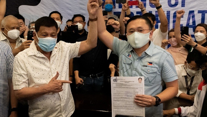 दुतेर्ते  के सहयोगी क्रिस्टोफर गो 2022 में फिलीपीन राष्ट्रपति चुनाव से हट गए