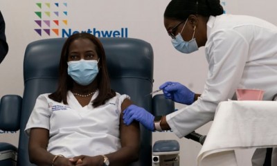 US Covid-19 death toll crosses 3 lakh as first Americans receive coronavirus vaccine