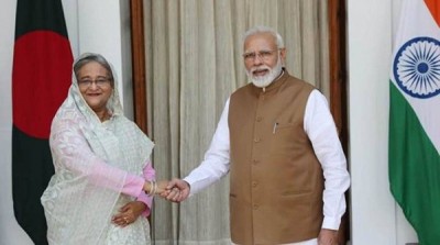 बांग्लादेश में हिन्दुओं पर हो रहे अत्याचारों के बीच भारत आएंगी शेख हसीना, PM मोदी से होगी मुलाकात