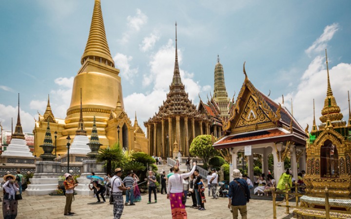 Thailand eases corona norms tourists before peak travel