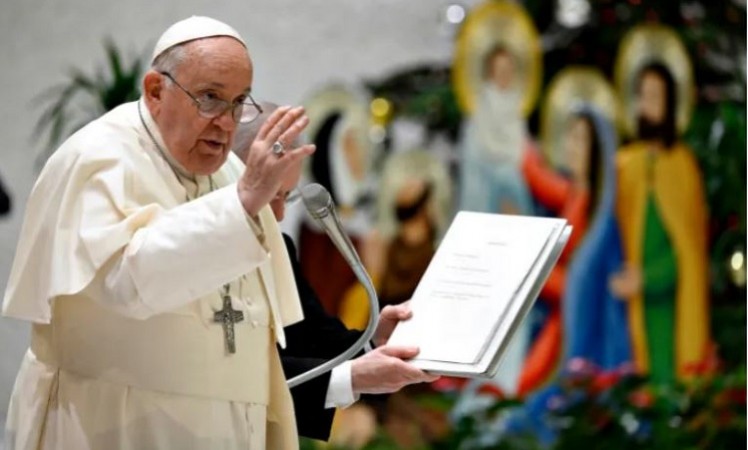 A Momentous Shift: How Pope Francis Approves Blessing Same-Sex Couples!
