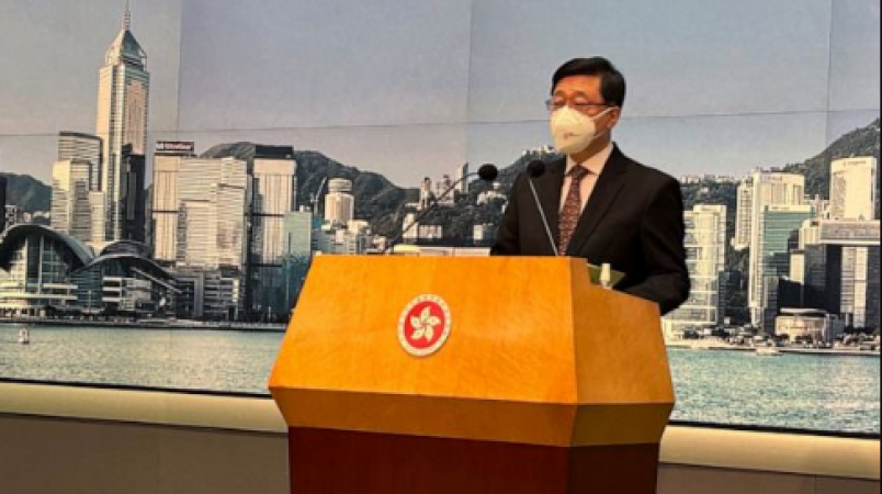 On his first official visit to Beijing, the leader of Hong Kong will meet with Xi