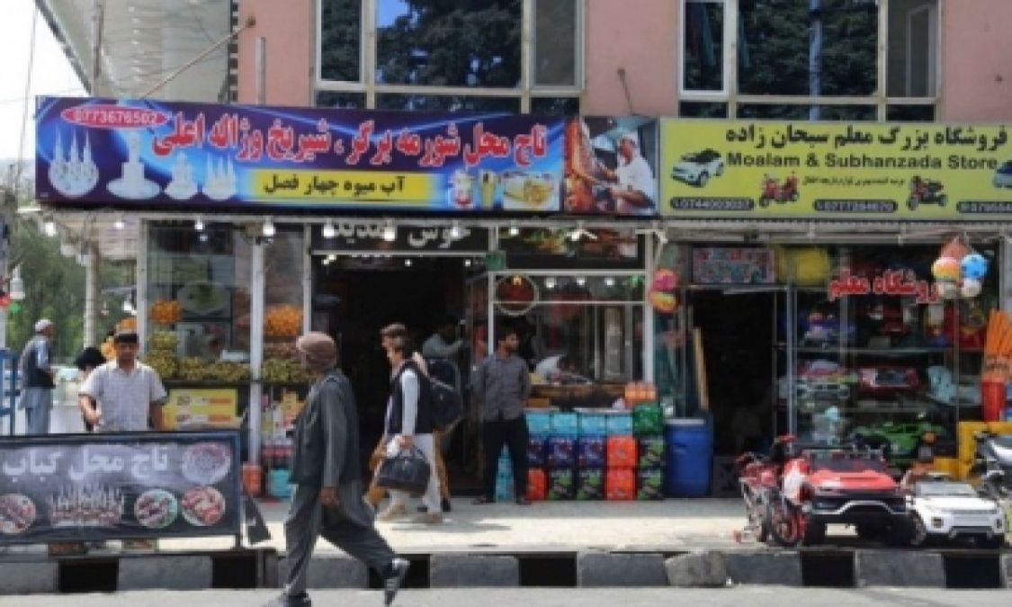 Kabul to remove all photos of women from billboards at business centers, shops