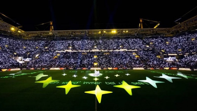 Christmas 2023: Borussia Dortmund Smashes Christmas Carol World Record