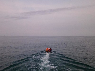 ट्यूनीशिया तट पर नाव डूबने से गई 20 प्रवासियों की जान