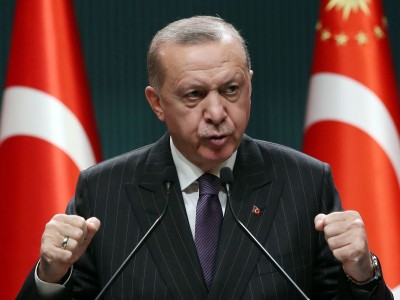 तुर्की के राष्ट्रपति ने लीरा की स्थिति को ठीक करने के लिए क्षेत्रीय कीमतों में कटौती का आग्रह किया