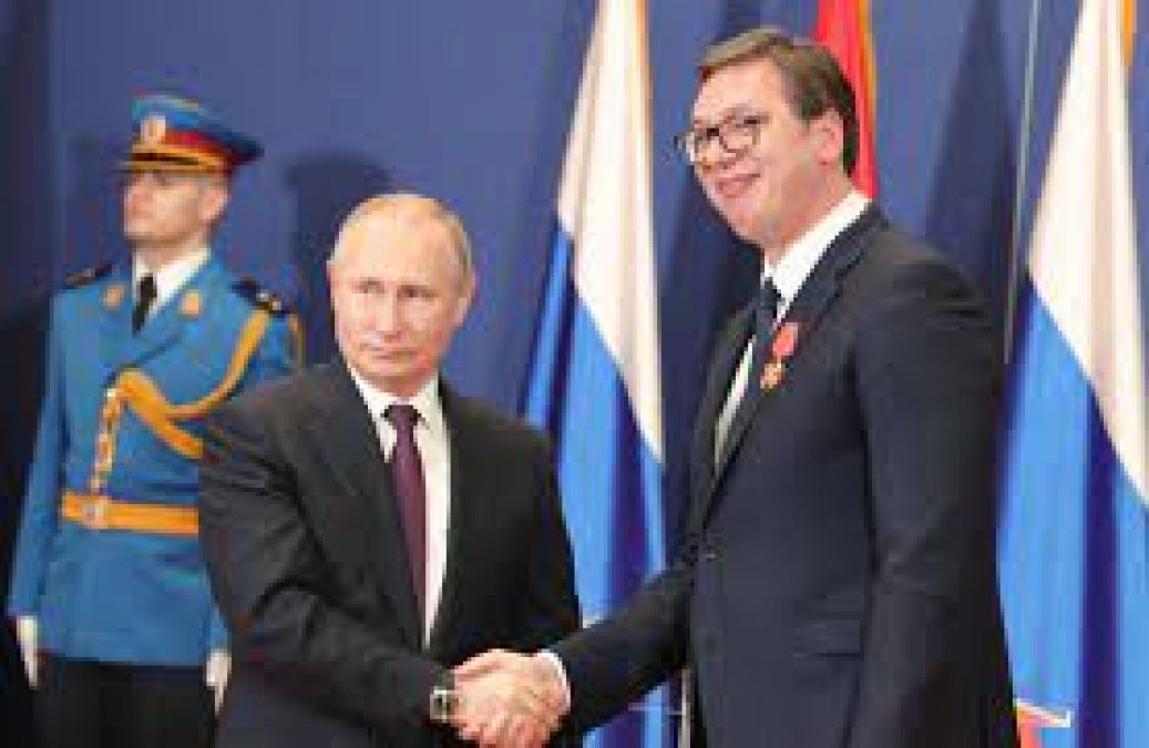 Putin assures Vucic that Serbia will receive sufficient gas supplies