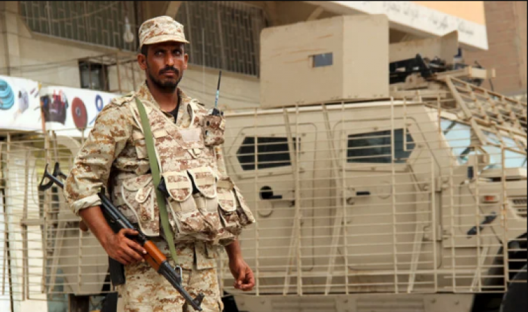 Houthis reject a renewed cease-fire, and Omani mediators depart Sanaa empty-handed