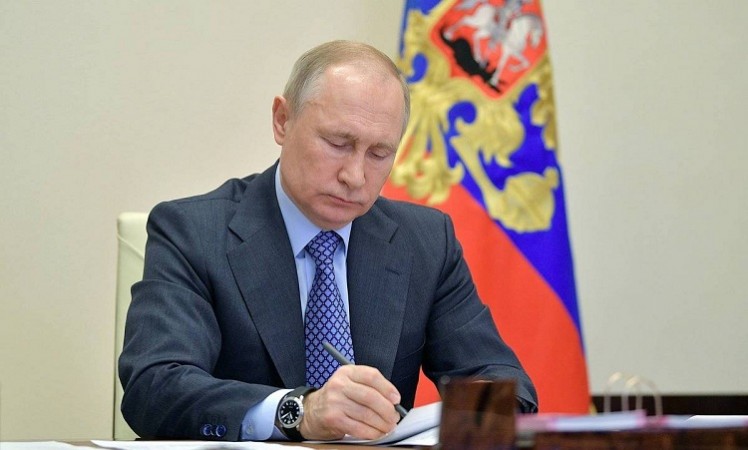 पुतिन ने नागरिकता नियमों को आसान बनाने के लिए बिल पेश किया