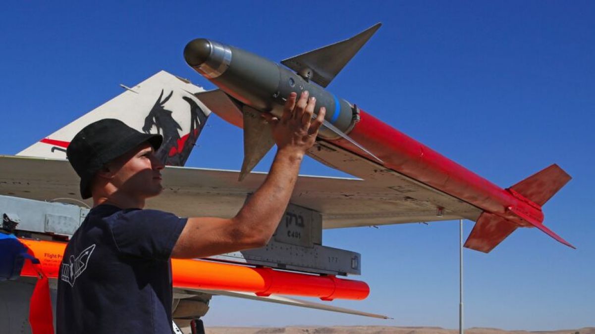 इजरायली सेना लेजर आधारित मिसाइल रोधी मशीन बनाने की तैयारी में