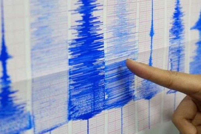 नेपाल के लोबुज्या से 110 किमी NNE पर आया 5.2 तीव्रता का भूकंप