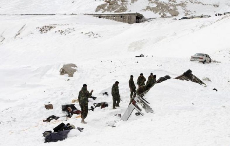 Avalanches and Heavy Snow hits Afghanistan and Pakistan, Dozens of people died
